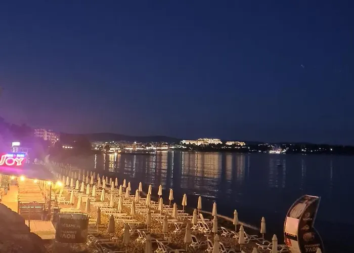 Apartment Lazur By The Sea Rawda